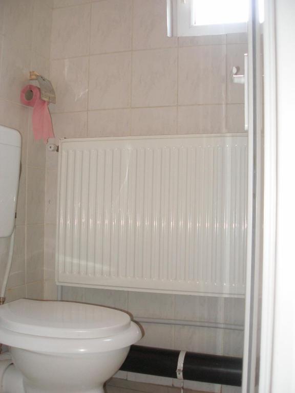 Kretan Hostel Bukarest Eksteriør billede