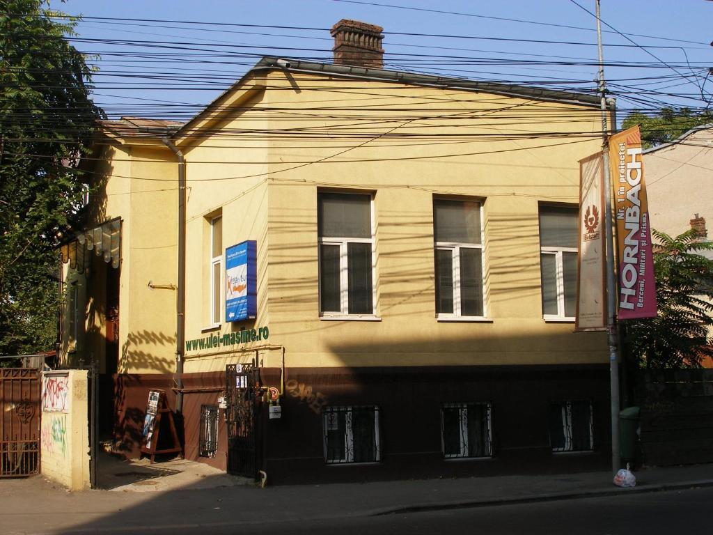 Kretan Hostel Bukarest Eksteriør billede